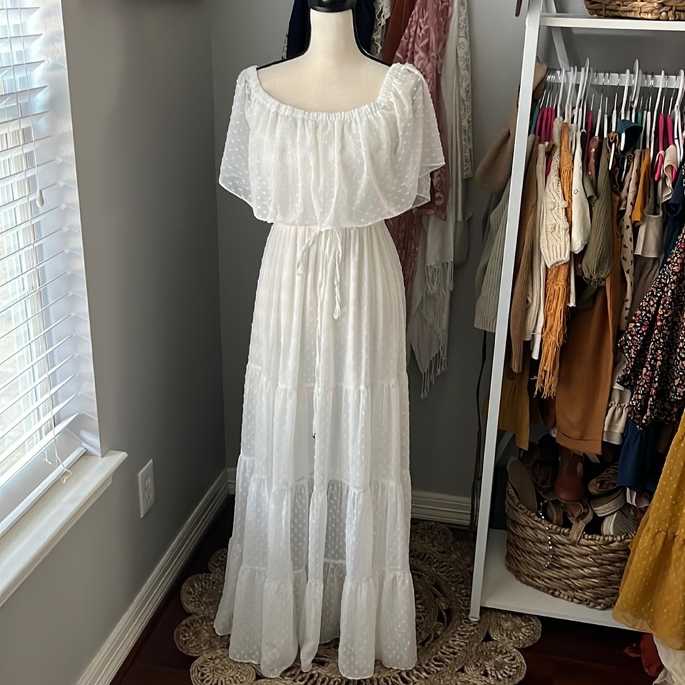 Swiss Dot Maxi
